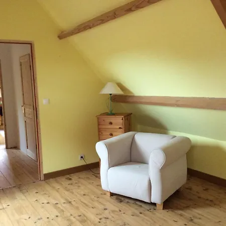 711- Spacieuse Ferme Bretonne *